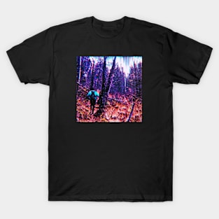 Vagabund // Wanderer walking through a field of fire // Colorful glitch abstraction artwork T-Shirt